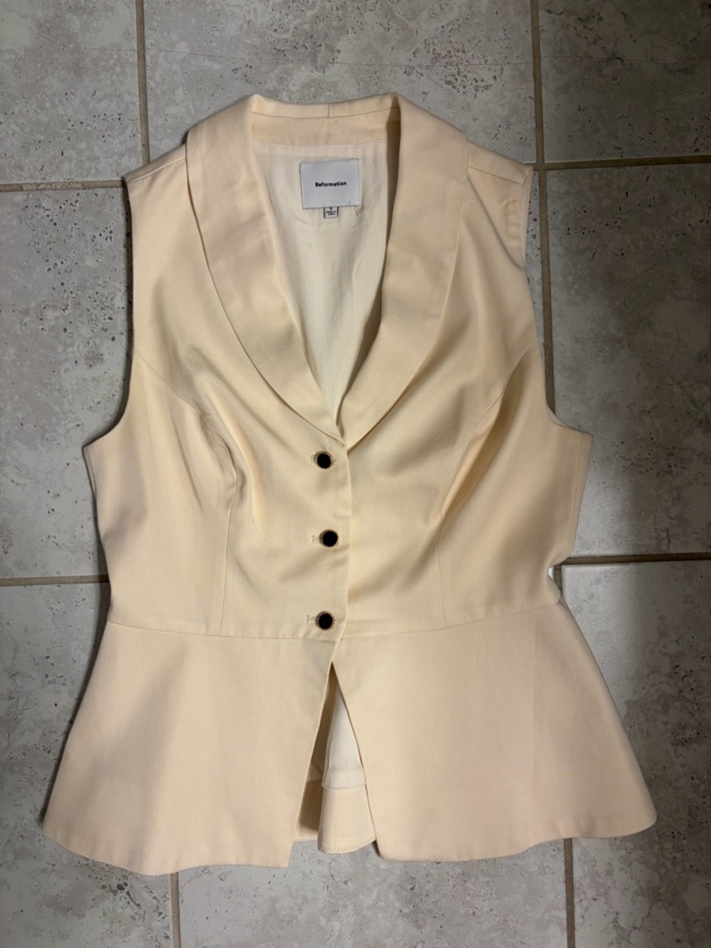 Reformation | Oakley Vest in Sugar | Sz 8 - Picture 3 of 8